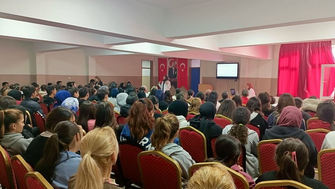 Isparta’da “Bebek, Çocuk Ve Genç Akademisi” Etkinlikleri Başladı (2)