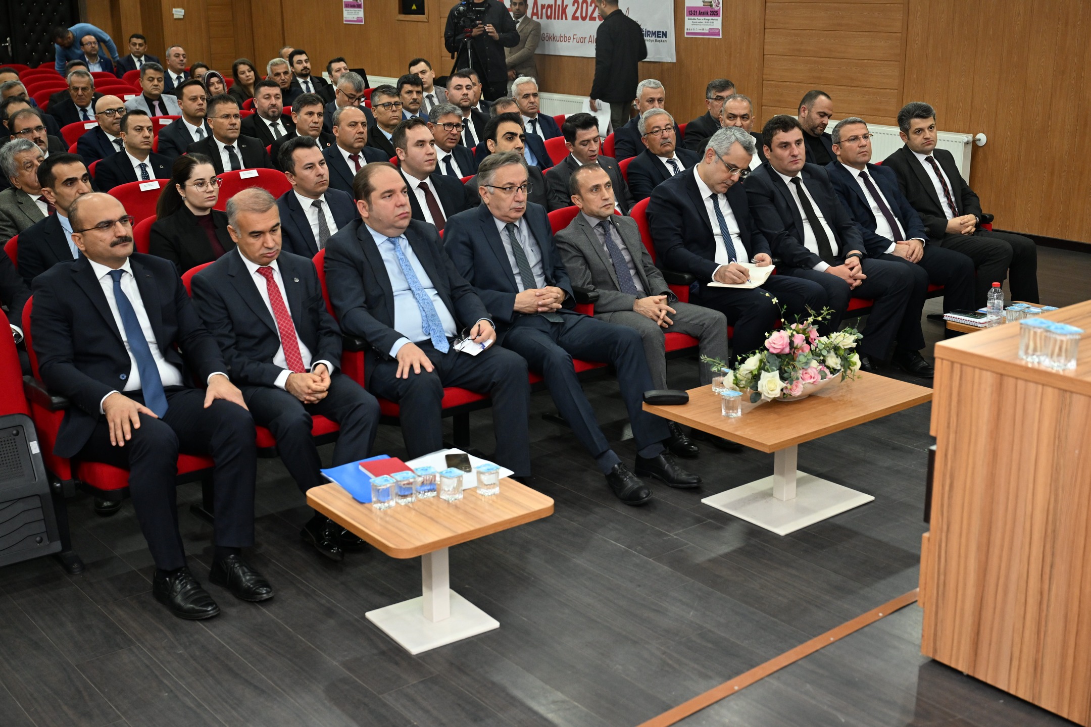 Isparta’da Hizmette Hız Ve Etkinlik İçin Tüm Birimler Toplandı (2)