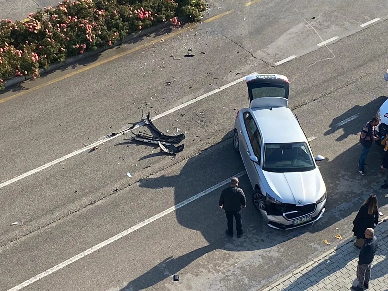 Isparta’da Kavşakta Otomobiller Çarpıştı (3)