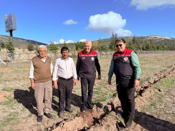Isparta’da Meralar 33 Bin Tuz Çalısıyla Güçleniyor (5)