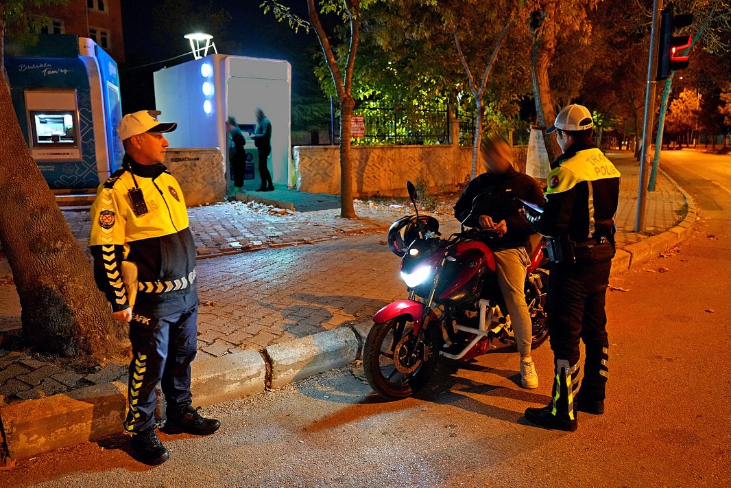 Isparta’da Motosiklet Ve Motorlu Bisikletlere Yönelik Özel Denetim (2)