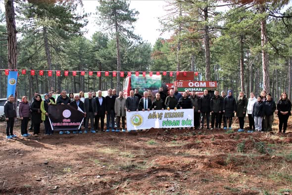 Isparta’da Öğretmenlerden 24 Kasım Anısına Fidan Dikti (1)