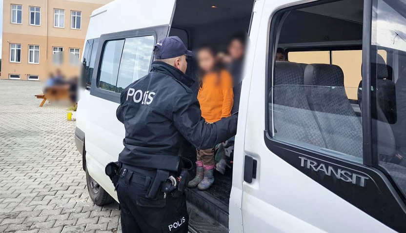 Isparta’da Okul Önleri Ve Asayiş Uygulamaları Devam Ediyor (3)