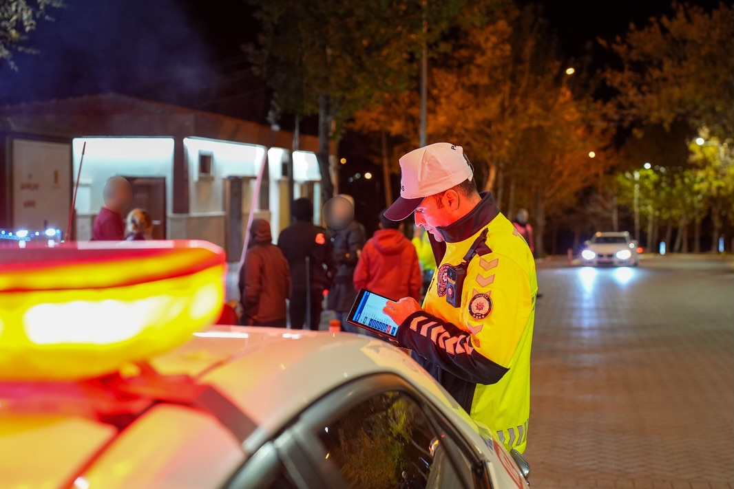 Isparta’da Park Ve Mesire Alanlarında Gece Denetimi (3)-1