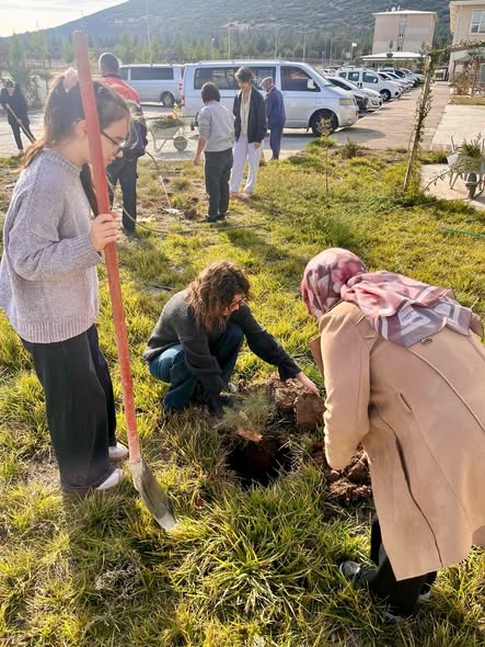 Ispartada Yurt Öğrencileri Fidan Dikti 3