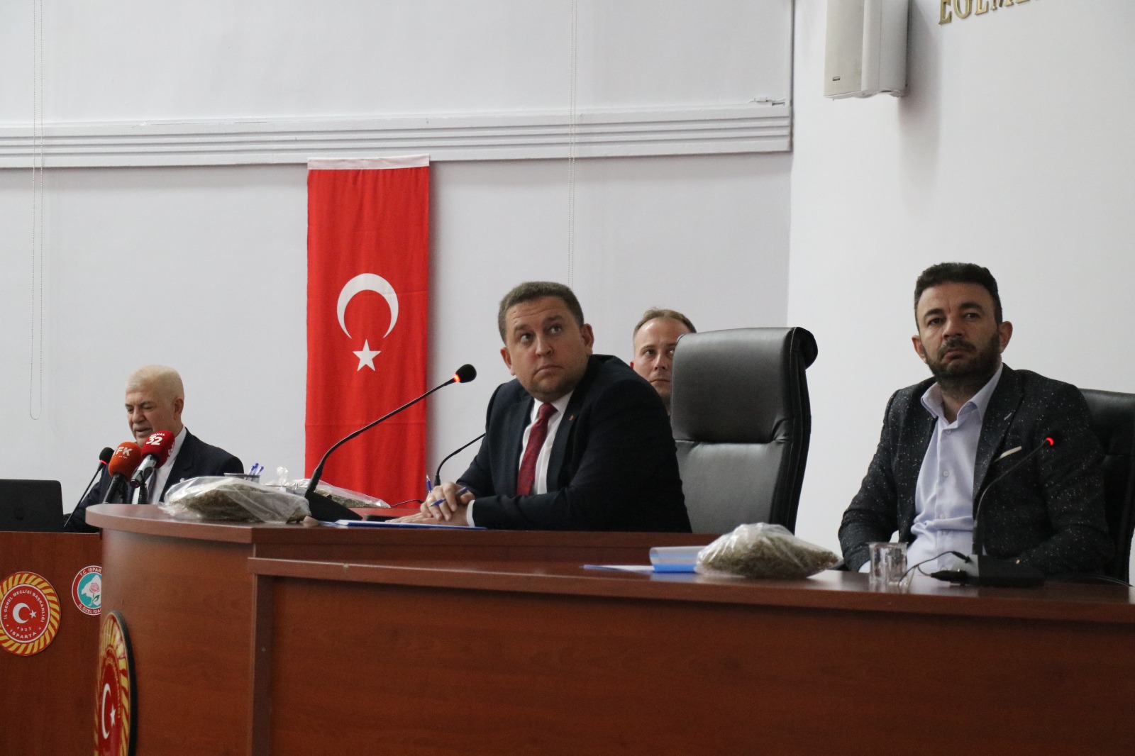 Isparta’da Zirai Dondan Etkilenen Üreticilere 354 Milyon Lira Destek (6)