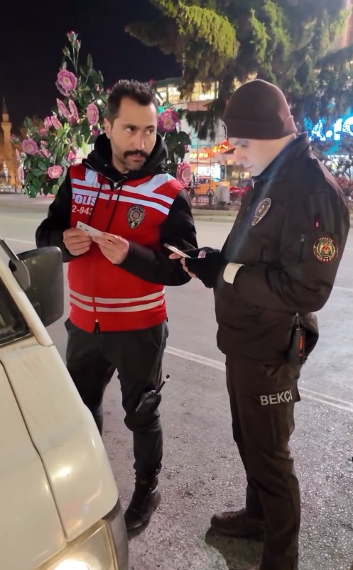 Isparta’nın 11 Noktasında Huzur Güven Denetimi Gerçekleştirildi (2)