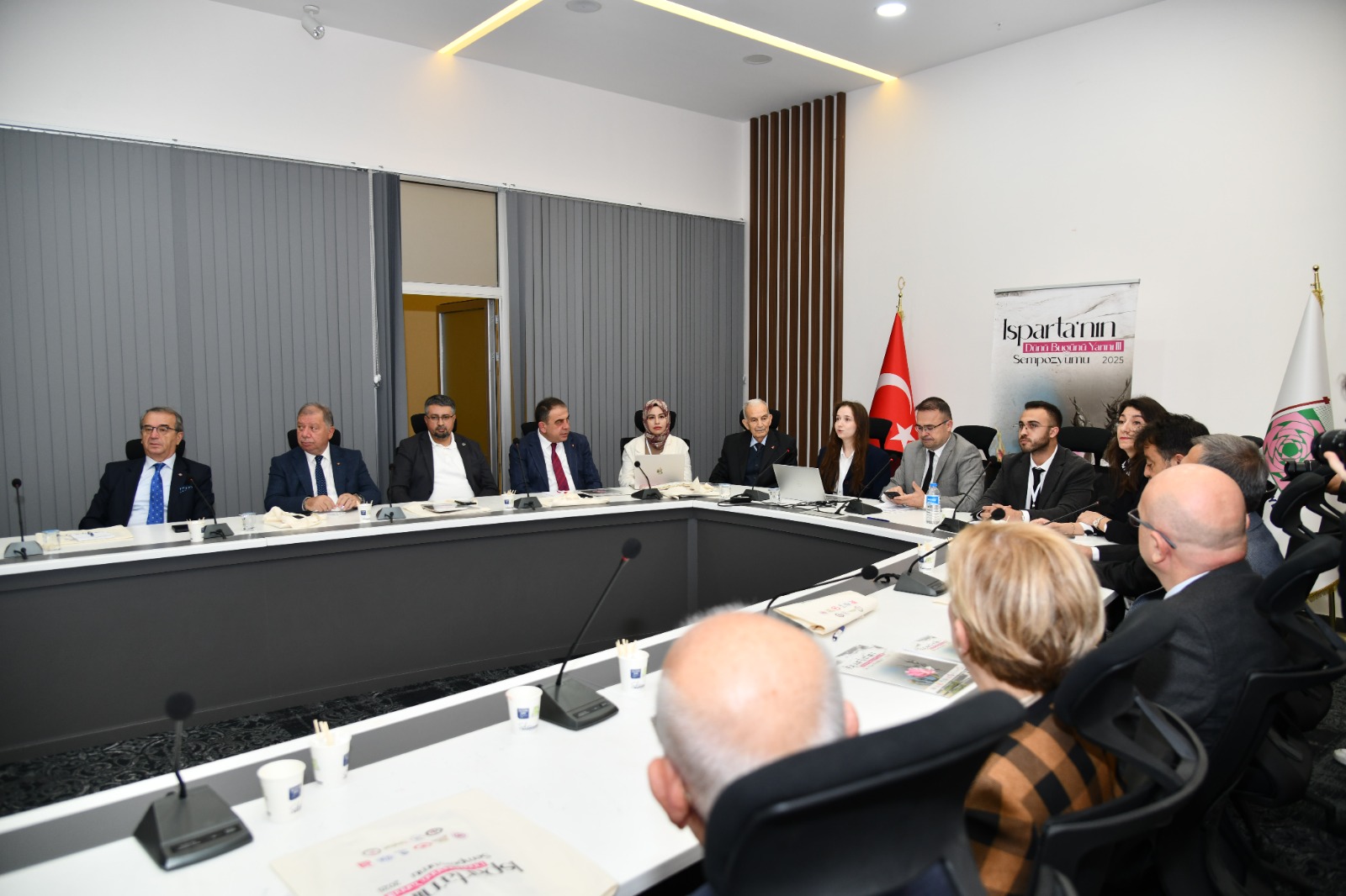 “Isparta’nın Dünü, Bugünü, Yarını Iii” Sempozyumu Tamamlandı (3)