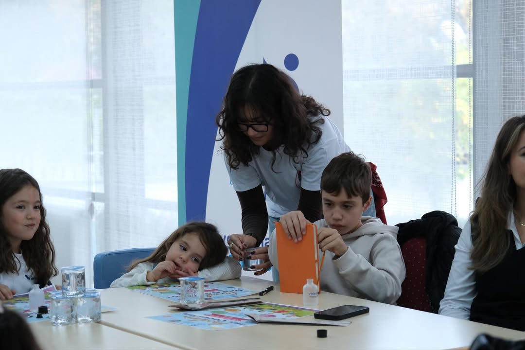 Isubü Öğrencileri “Annelerin Mis Çocukları” Etkinliğinde Koku Dünyasını Keşfetti (2)