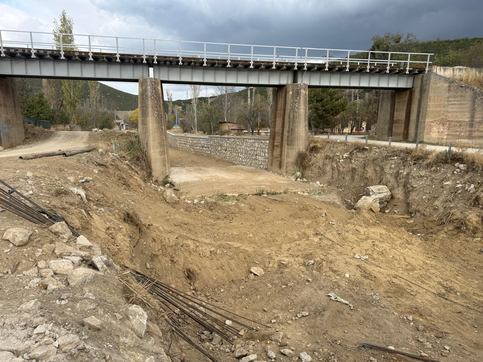 Müdür Erkan Keçiborlu’da Incelemelerde Bulundu (4)