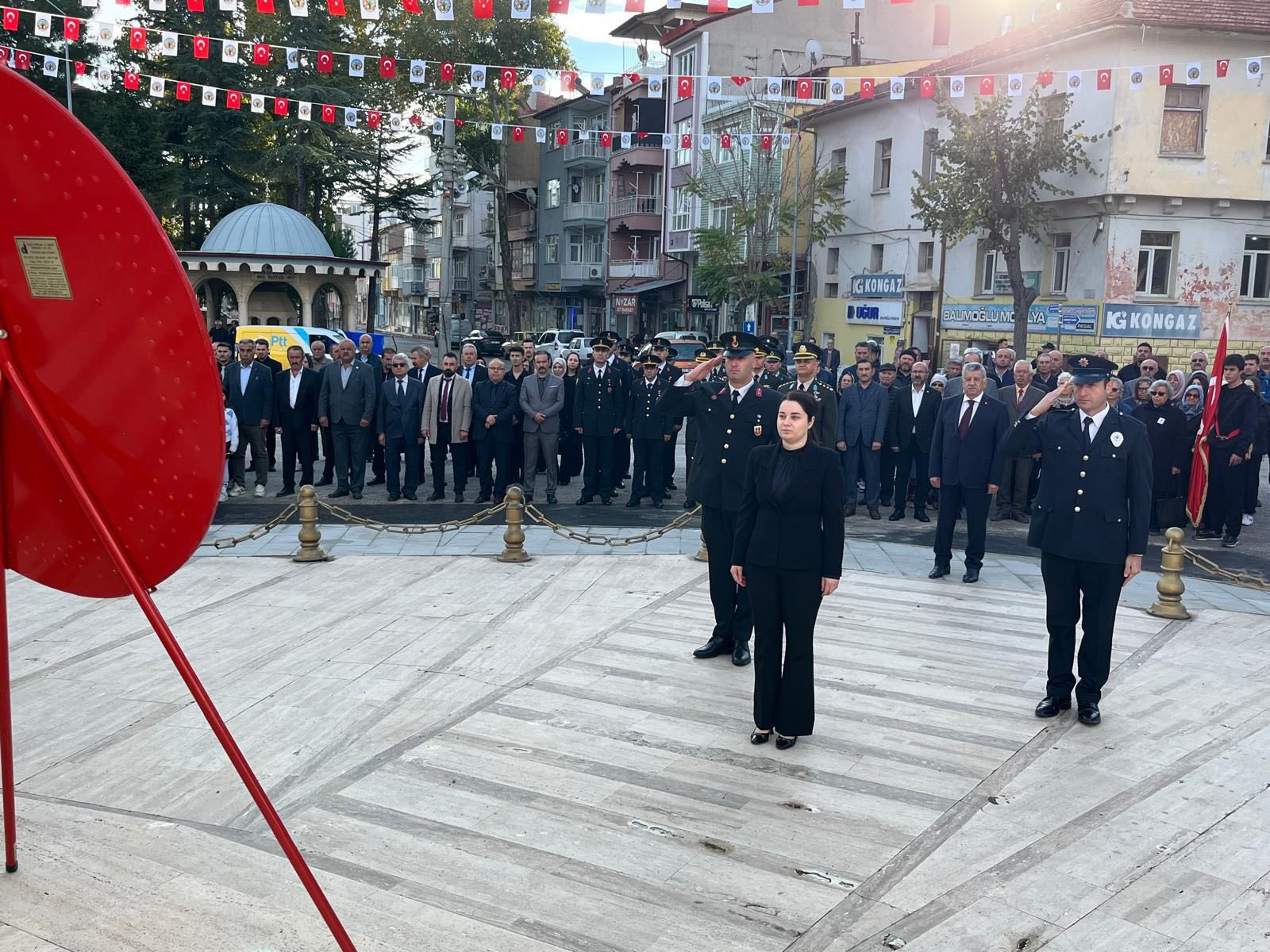 Senirken’te Ata’ya Saygı (1)