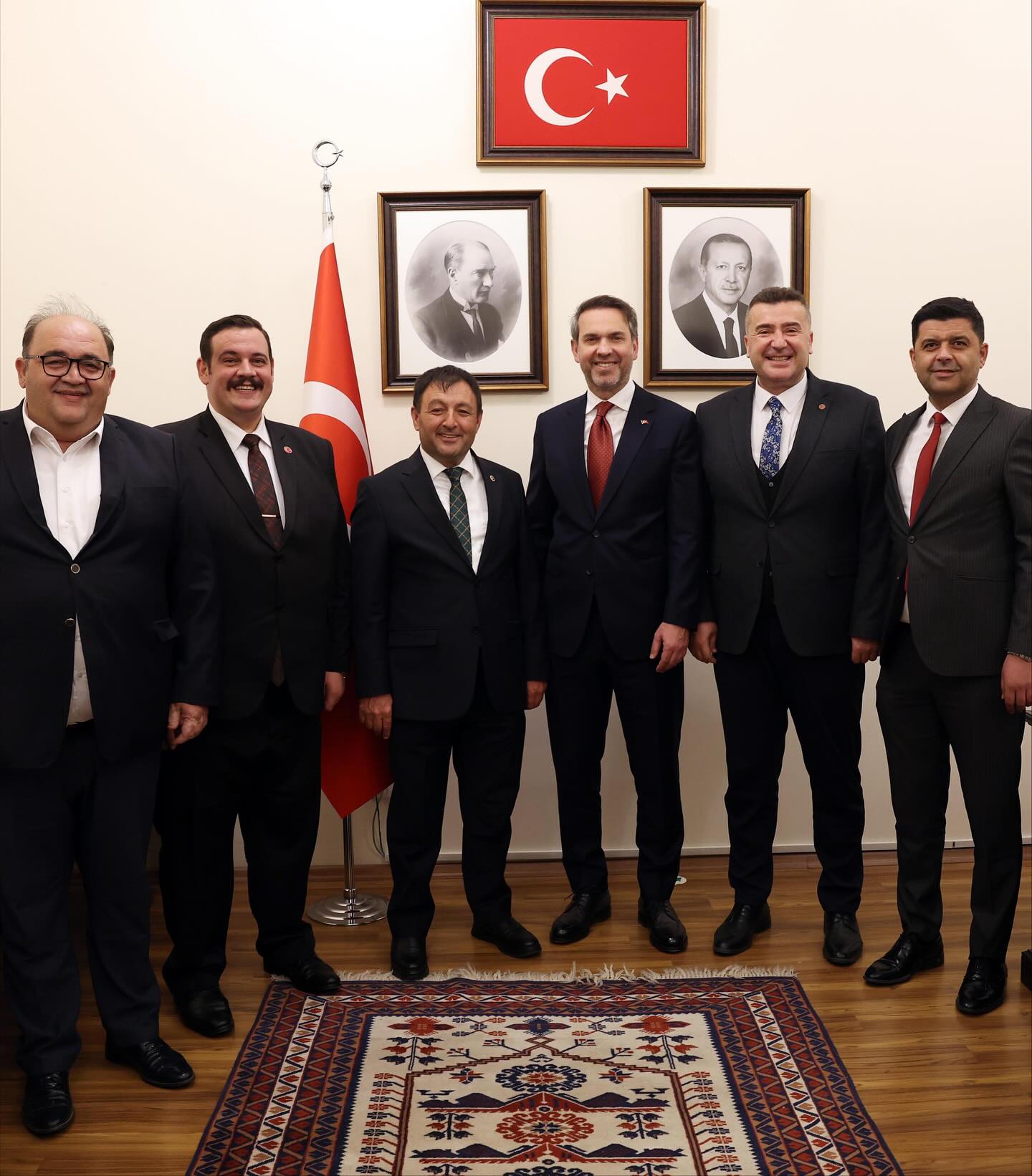 Uluborlu’nun Enerji Projeleri Ankara’da Bakan Bayraktar’a Sunuldu (2)