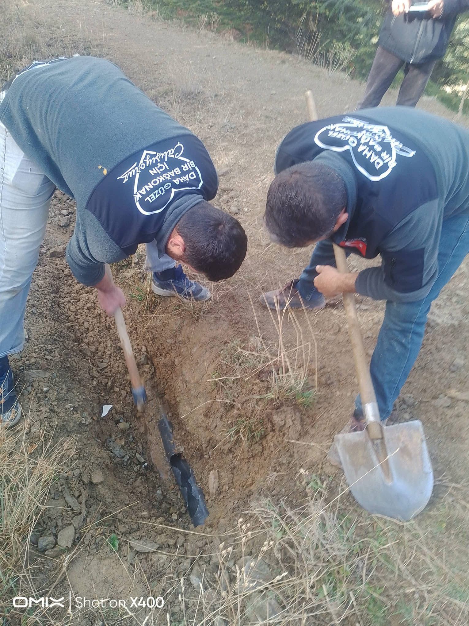 Yalvaç Bağkonak’ta İçme Suyu Hattına Sabotaj Muhtarlık Sorumluları Arıyor (1)