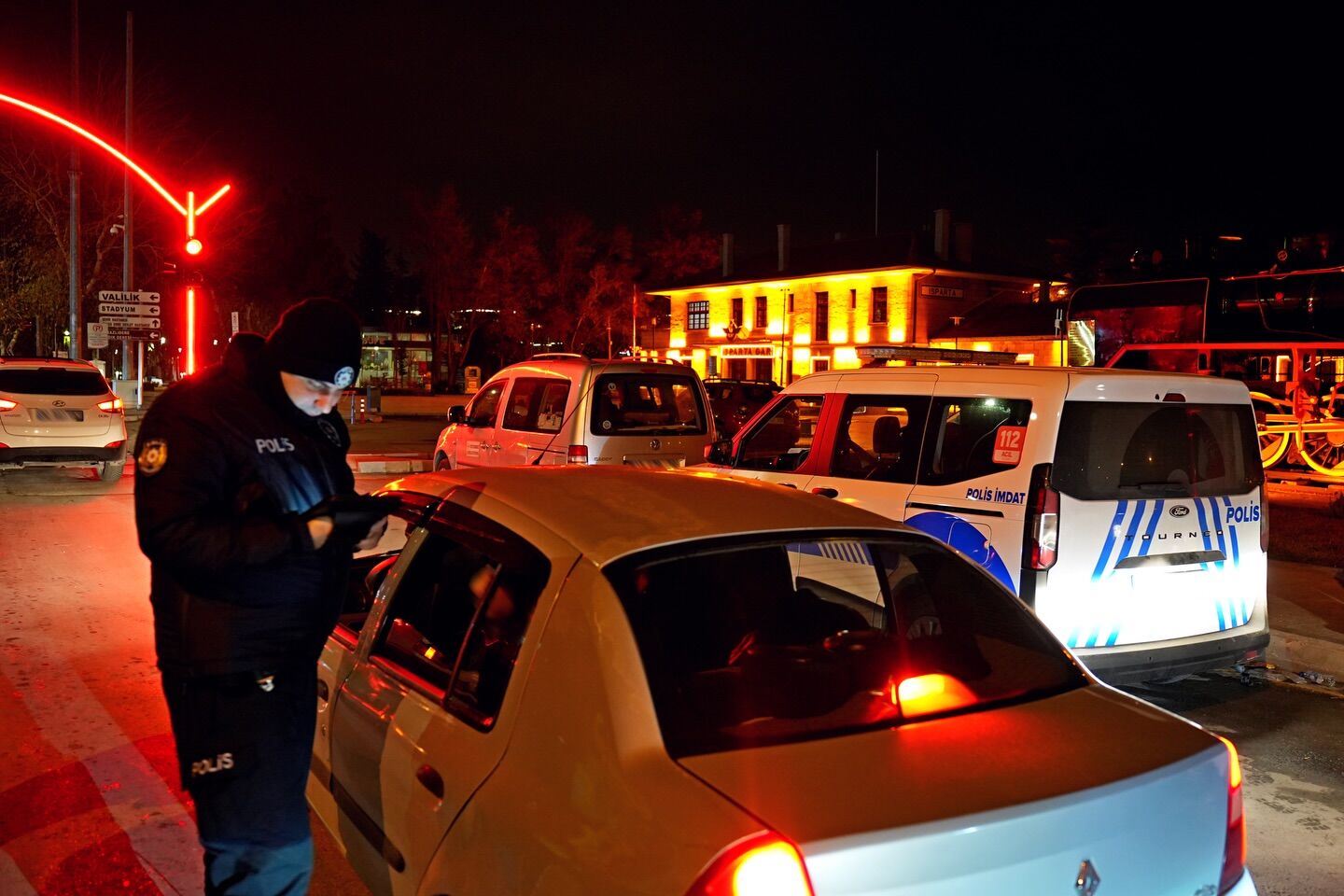 Isparta İl Emniyet Müdürlüğü’nden geniş çaplı denetim-1