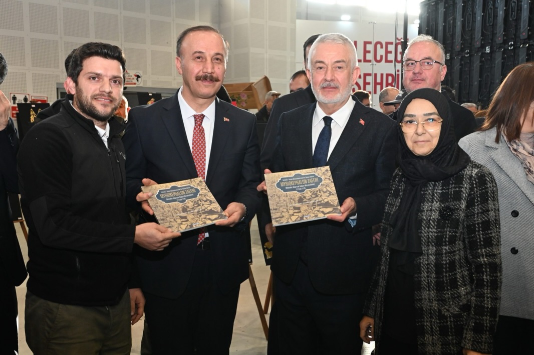 8. Isparta Kitap Fuarı Kapılarını Açtı (9)