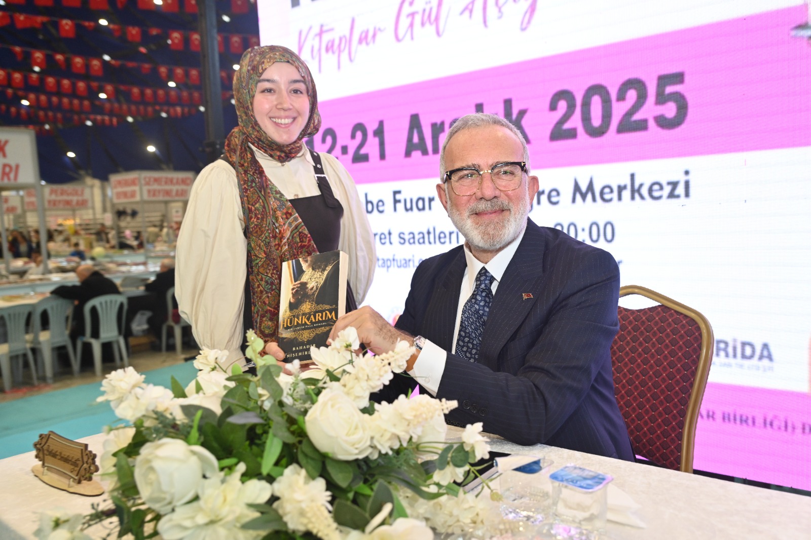 8'Nci Isparta Kitap Fuarı’nda Bahadır Yenişehirlioğlu Rüzgarı (1)