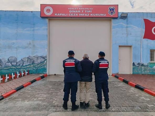 Afyonkarahisar’da Aranan 25 Şahıs Jandarma Tarafından Yakalandı