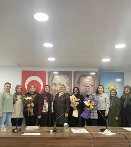 Aksu Ak Parti Kadın Kolları