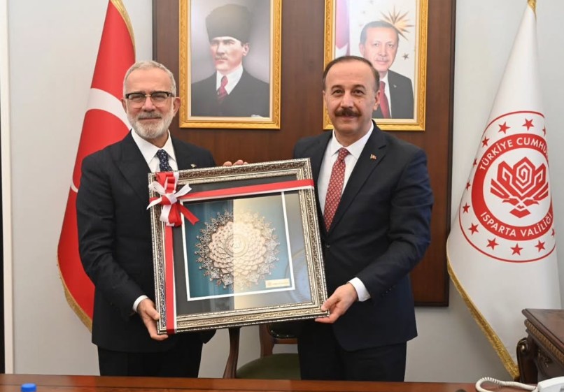 Bahadır Yenişehirlioğlunun Vali Erine Ziyareti 1