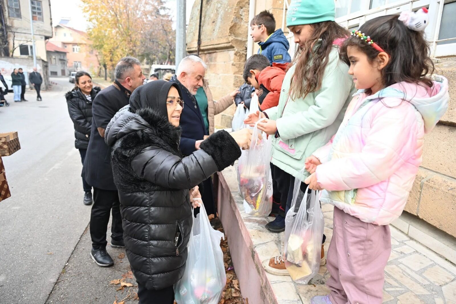 Başdeğirmen Çifti, Kandil Geleneğini Yaşatmaya Devam Ediyor (3)