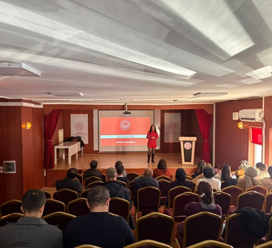 Eğirdir’de Okul Yöneticileri Ve Öğretmenlere Aile Hizmetleri Anlatıldı (3)