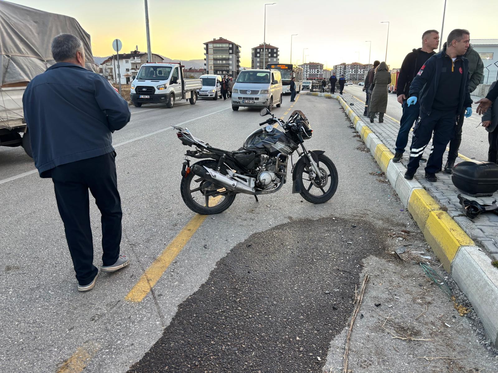 Fatih Mahallesinde Feci Kaza 1 Ağır 2 Yaralı (2)