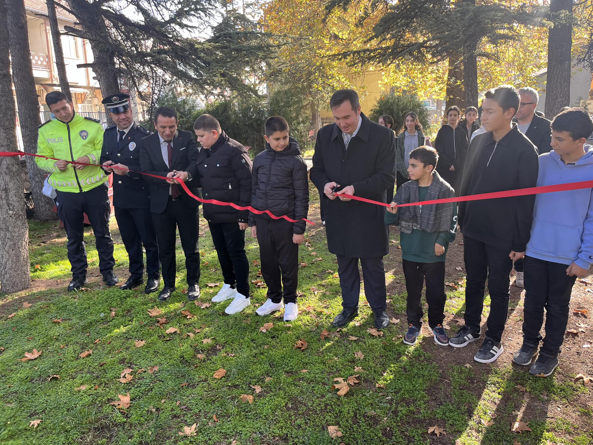 Gelendost’ta Özel Öğrenciler Için Sergi Açıldı (3)