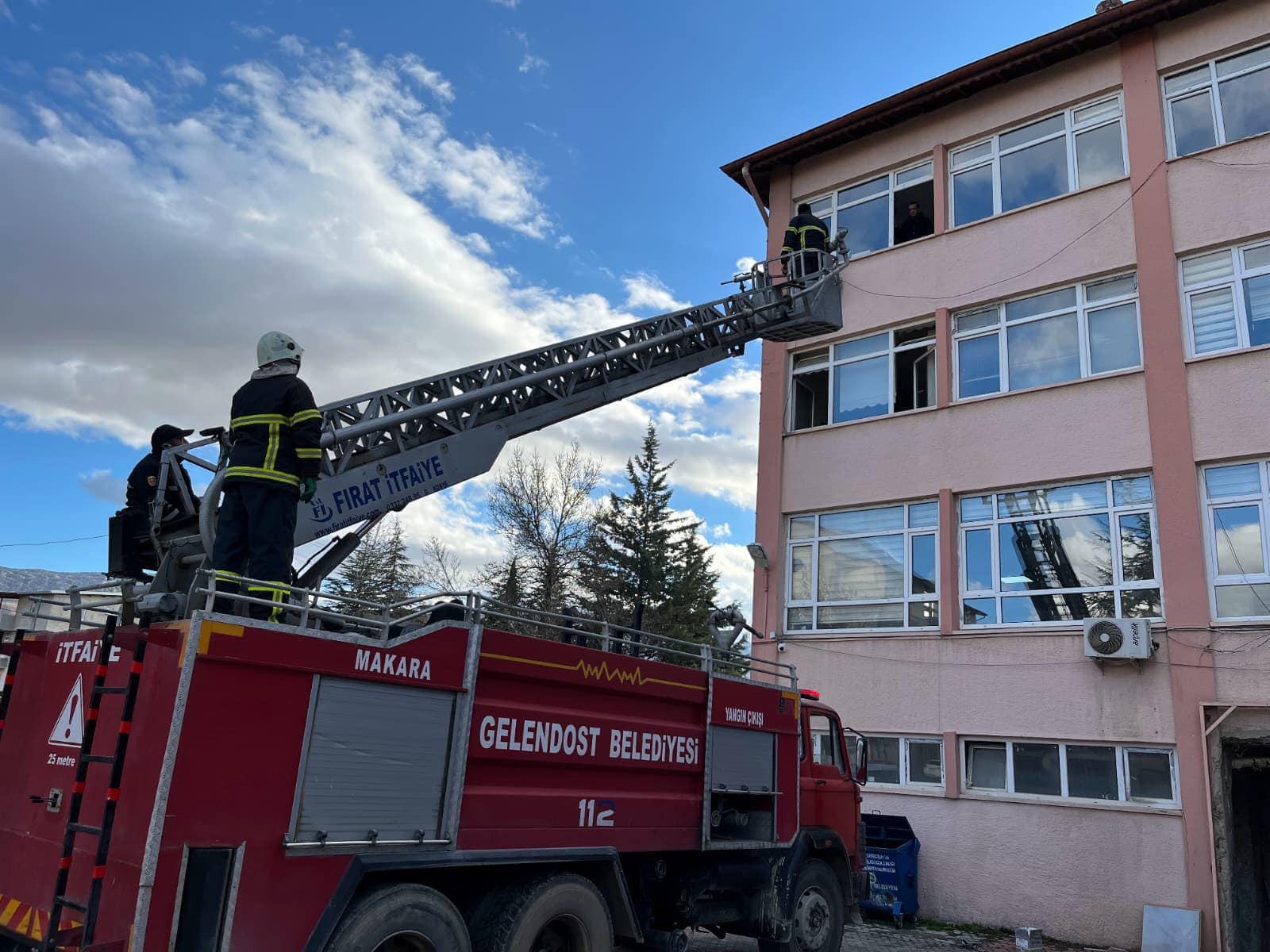 Gelendost’ta Yangın Tatbikatı Düzenlendi (2)