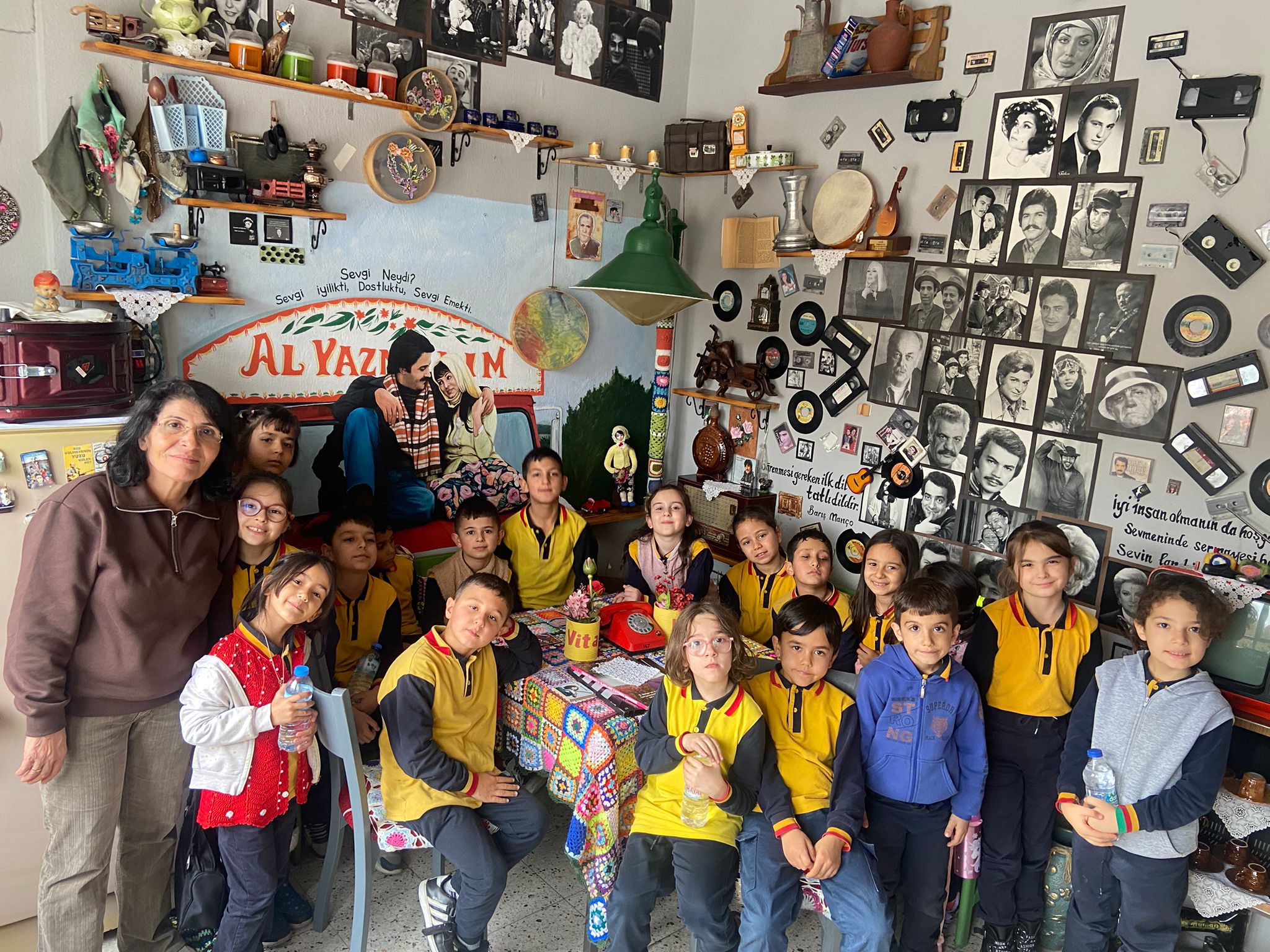 Gülbirlik Ilkokulu 2A Sınıfı, Geri Dönüşümü Yerinde Öğrenerek Bilinçlendi (4)