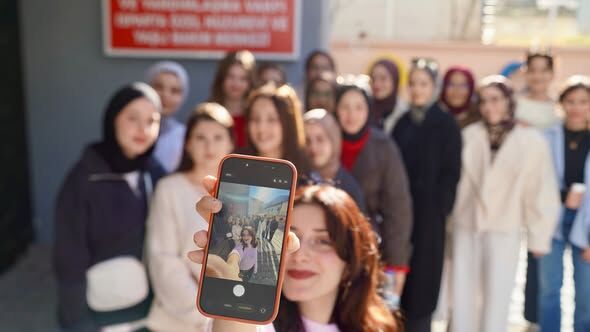 Gülistan Kız Yurdu Öğrencilerinden Huzurevinde Gönülleri Isıtan Ziyaret (6)