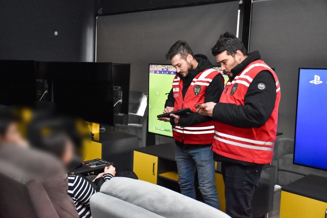 İl Merkezi Ve İlçelerde Okul Önleri Mercek Altında (4)