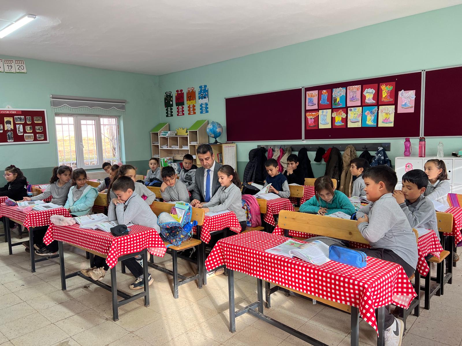 İlçe Milli Eğitim Müdürü Arslan’dan Okullara Ziyaret (4)