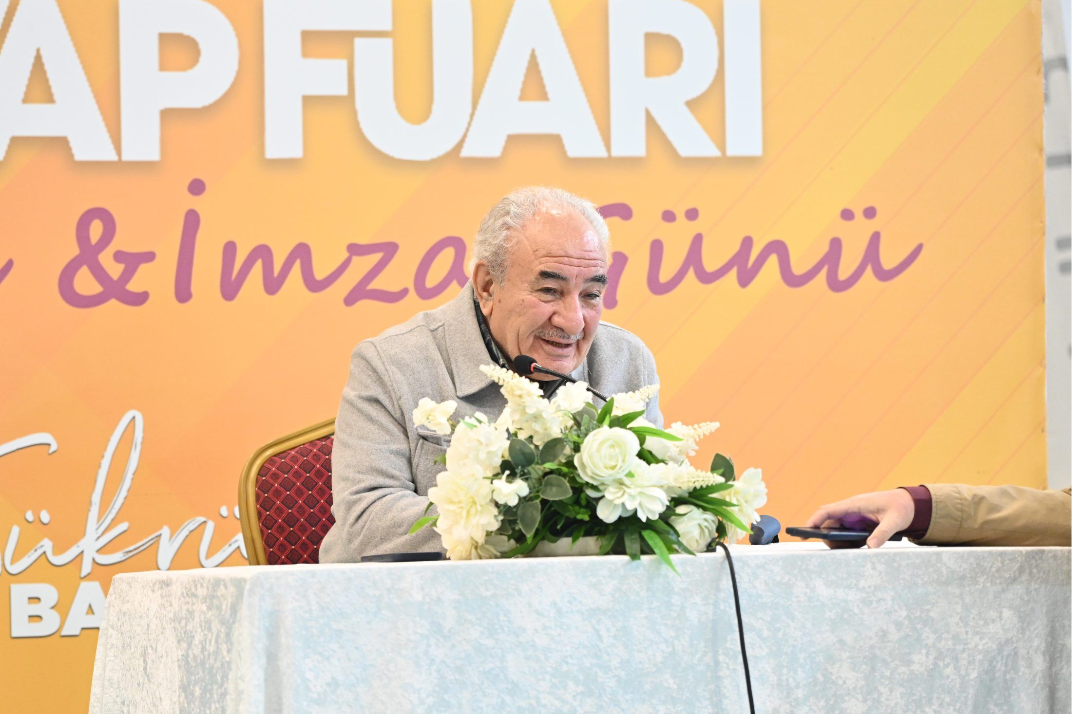 Isparta Kitap Fuari Sona Erdi (2)