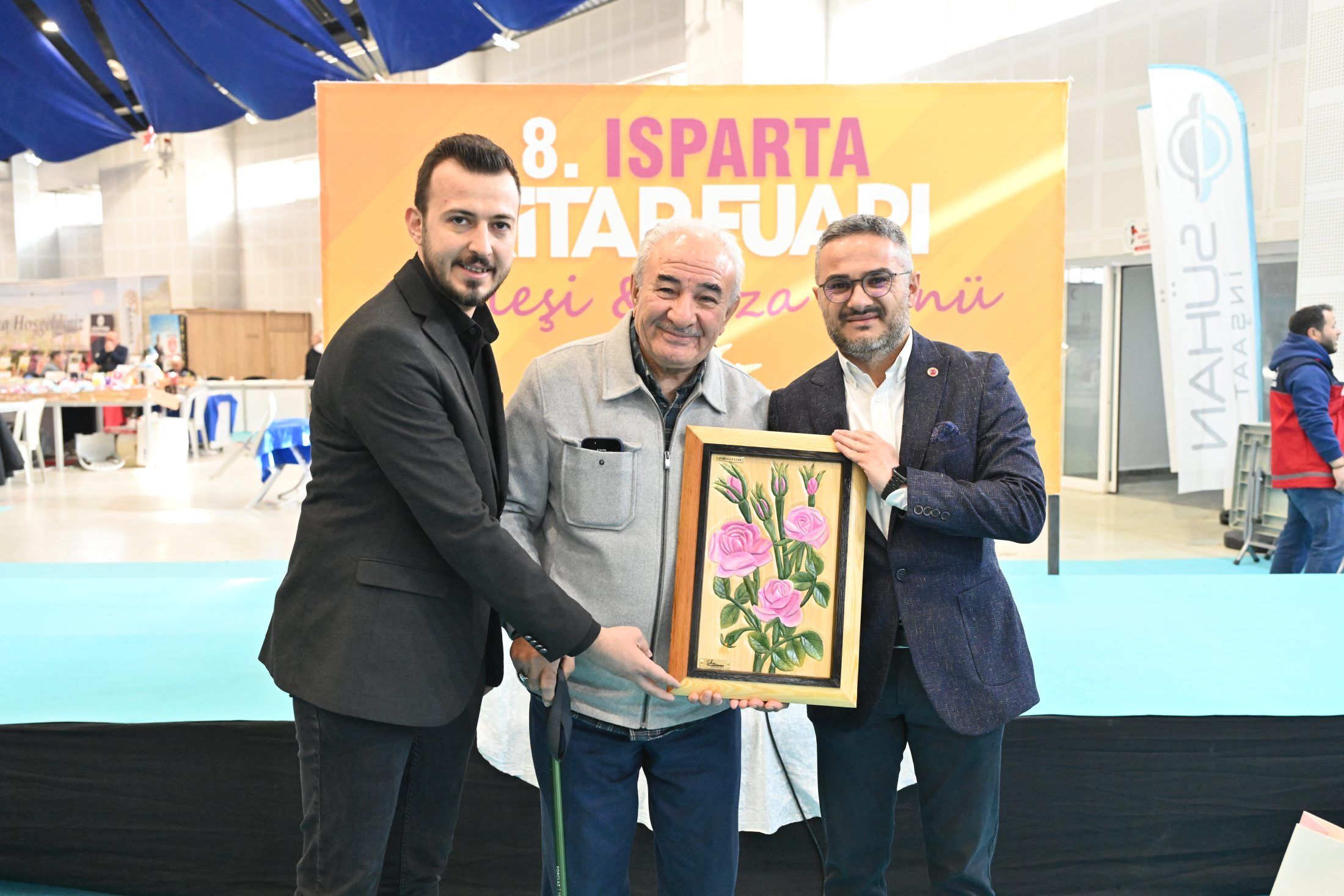 Isparta Kitap Fuari Sona Erdi (6)