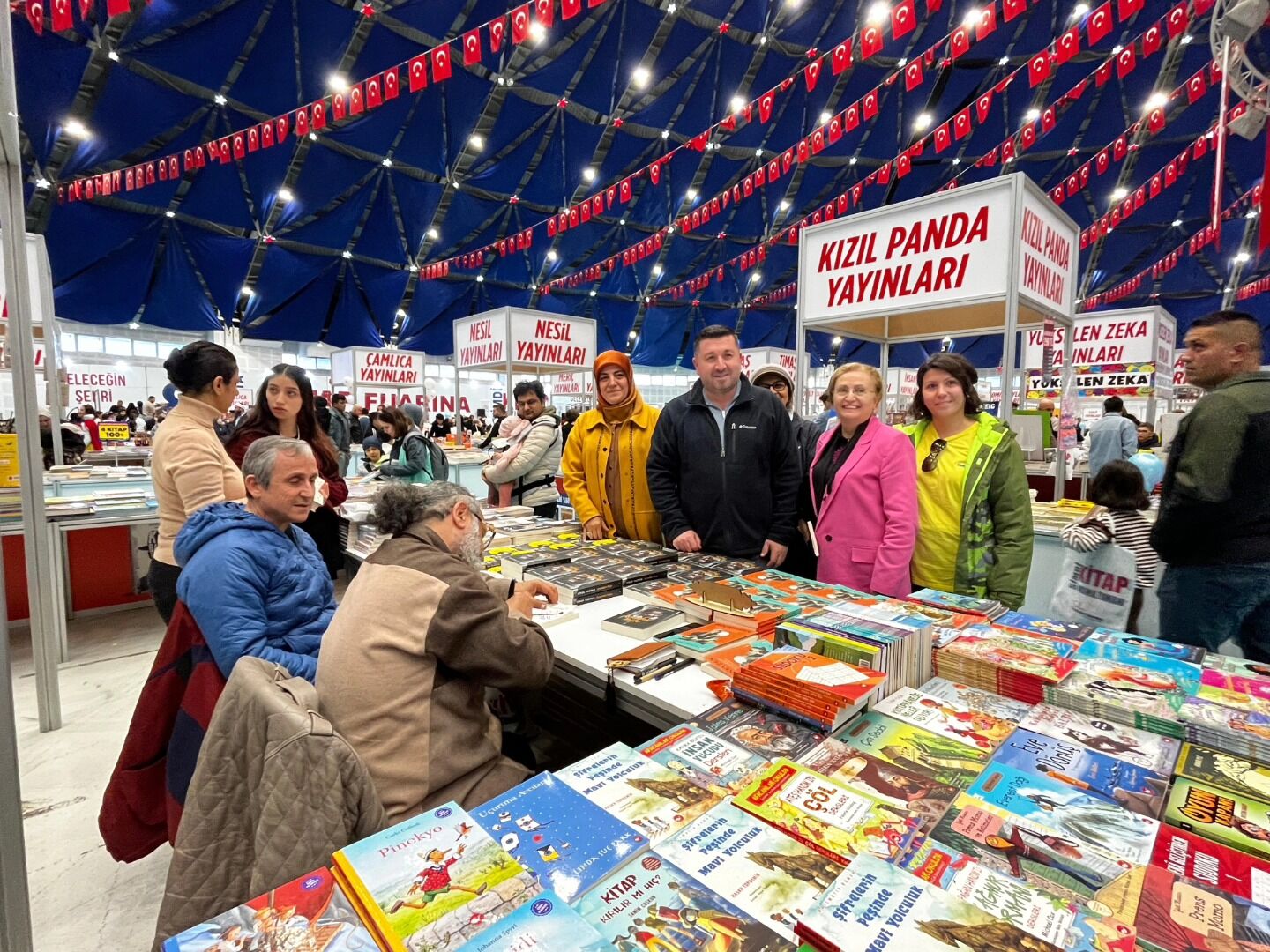 Isparta Kitap Fuarı’nda Eğitim Standlarına Yoğun Ilgi (3)