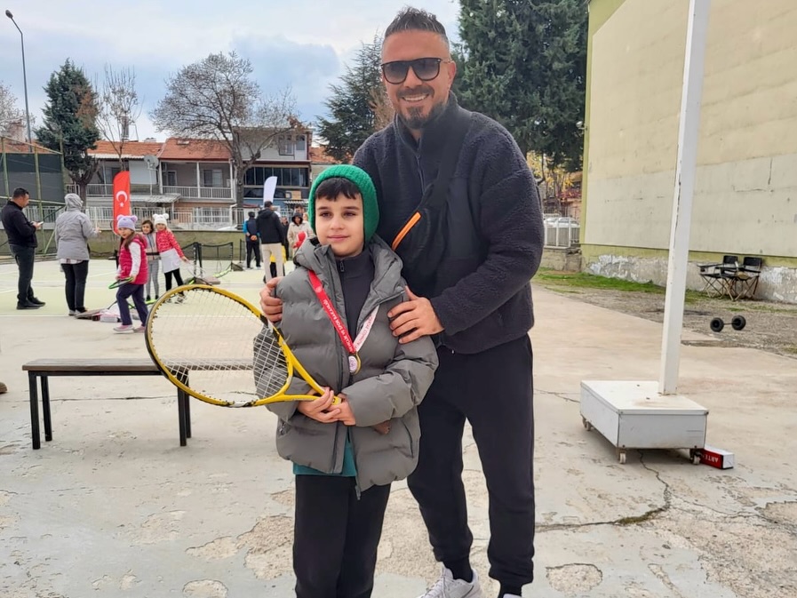 Isparta’da 8 Yaş Tenis Turnuvası Sona Erdi (3)