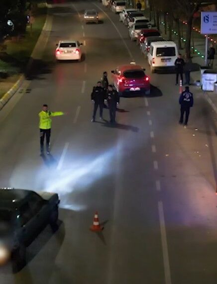 Isparta’da Meydanlar Ve Caddeler Didik Didik Arandı (3)