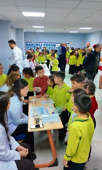 Isparta’da Mi̇ni̇k Kalplere Sağlikli Gelecek Dokunuşu (3)