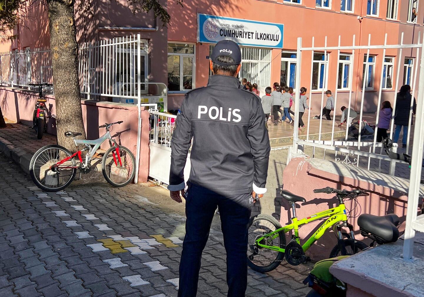 Isparta’da Öğrenci Ve Vatandaş Güvenliği Için Denetimler Sürüyor (2)
