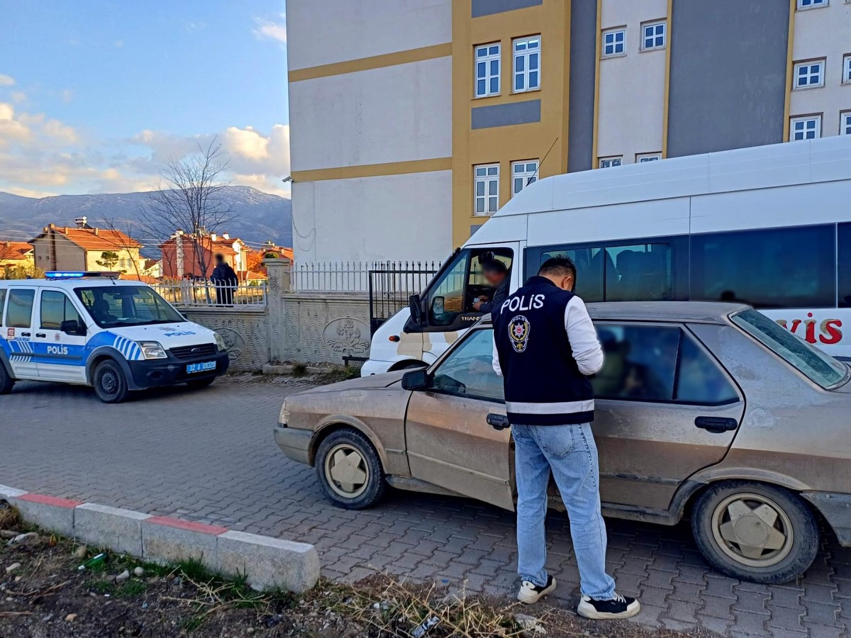 Isparta’da Okul Önleri Ve Asayiş Denetimi (2)-1