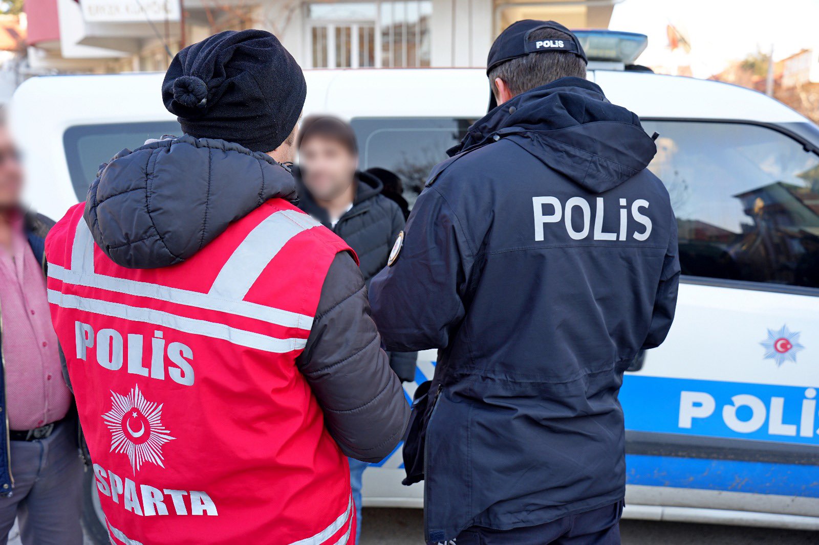 Isparta’da Okul Önleri Ve Asayiş Denetimi Kararlılıkla Sürdürülüyor (3)