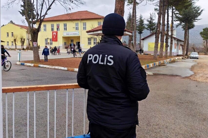 Isparta’da Okul Önleri Ve Asayiş Denetimleri Sürüyor (3)-1