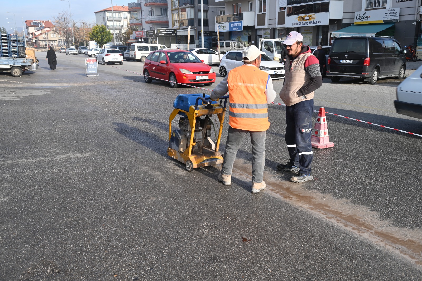 Köy Garajı Esnafının Uzun Yıllardır Beklediği Doğalgaz Çalışmaları Başladı (3)