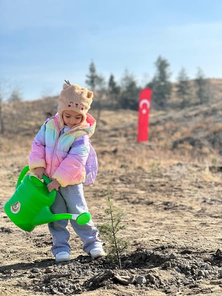 Öğrencilerden “Yeşil Vatan” Seferberliğine 500 Fidanla Destek (1)-1