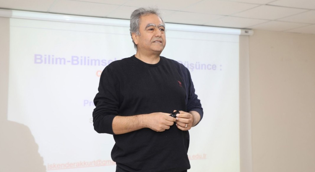 Prof. Dr. İskender Akkurt