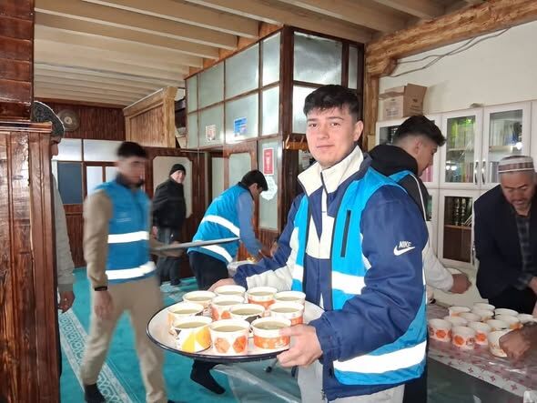 Şarkikaraağaç'ta Gençler Sabah Namazında Bir Araya Geldi (2)