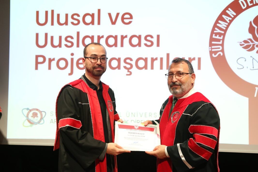 Sdü Kimya Bölümü Akademisyenlerine Akademik Performans Ödülü (2)