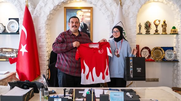 Yalvaçlı Genç Sporculardan Türkiye Kick Boks Şampiyonası’nda Büyük Başarı 1