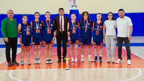 Yıldız Kızlar Basketbol İl Birinciliği 1