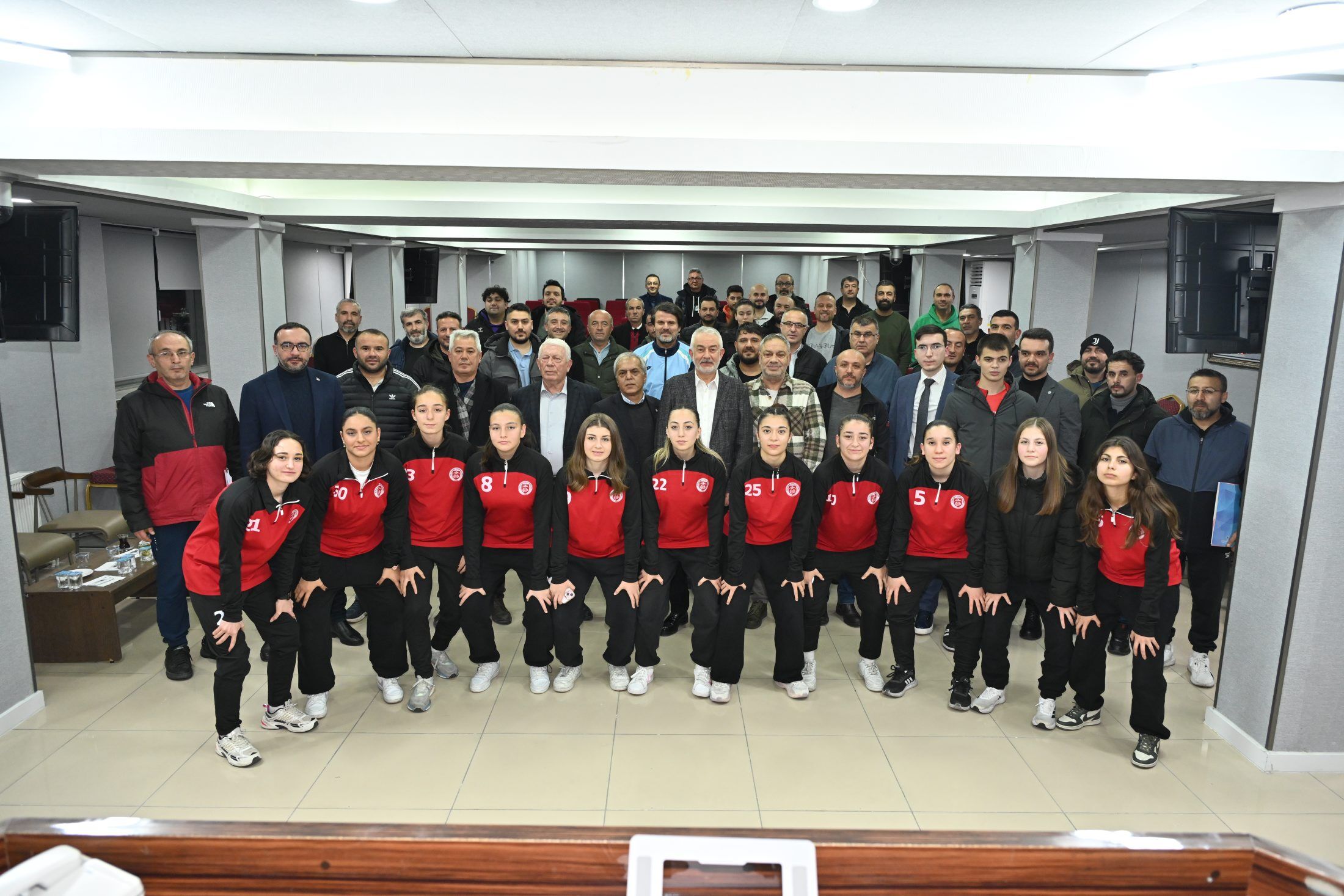 Amator Spor Kulupleri Baskana Ziyaret Ziyaret (1)